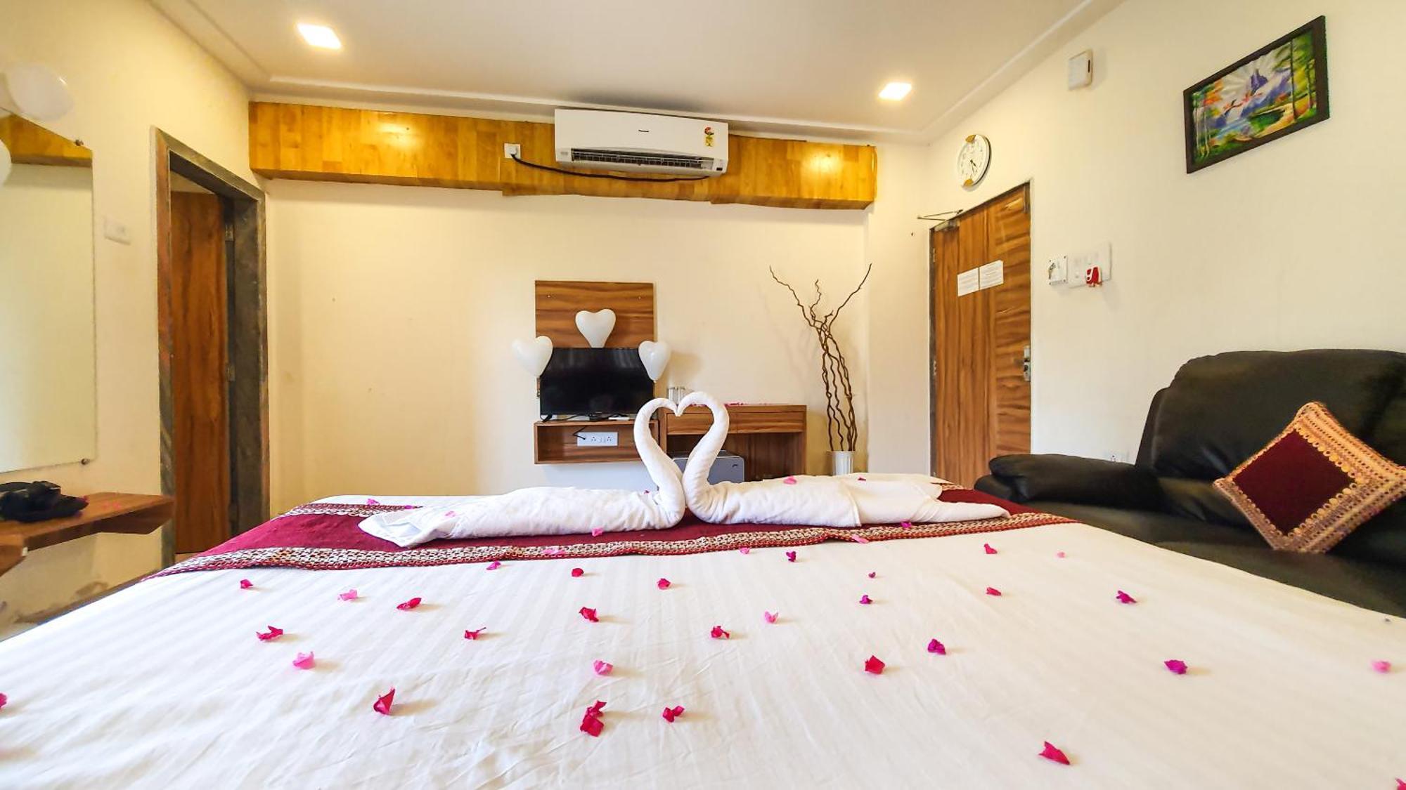Rainforest Resort And Spa, Igatpuri -Nature'S Luxury Awaits Exterior foto